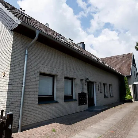 Haus Berolina 6 *